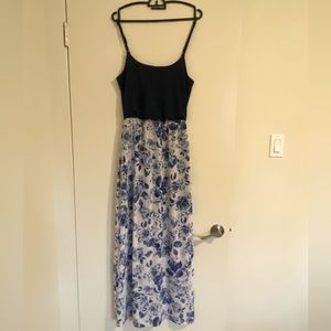 Navy/White Floral Maxi Dress